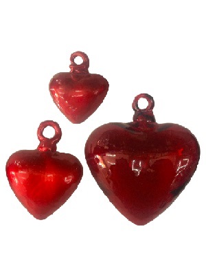 Sale Items / Red Blown Glass Hanging Hearts 2 Lge 2 Med and 2 Small / These beautiful hanging hearts will be a great gift for your loved one.